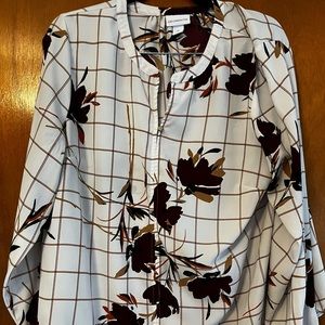 Women’s button down long sleeve shirt
